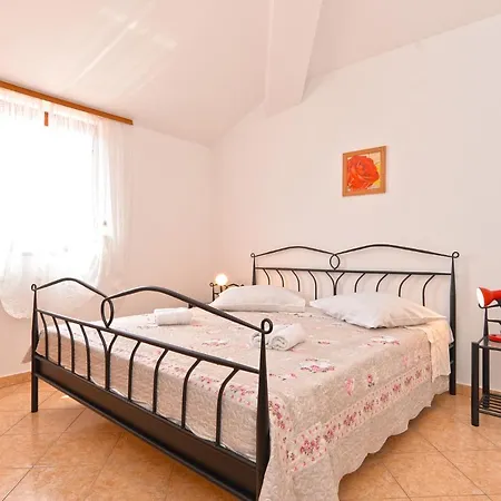 Appartement Mile 1249