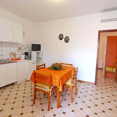 Appartement Mile 1249 *