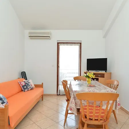 Mile 1249 Apartment