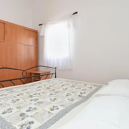 Mile 1249 Apartment